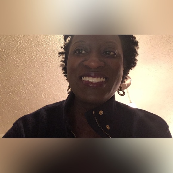 Meet your Posher, Monica. - Picture 2 of 2